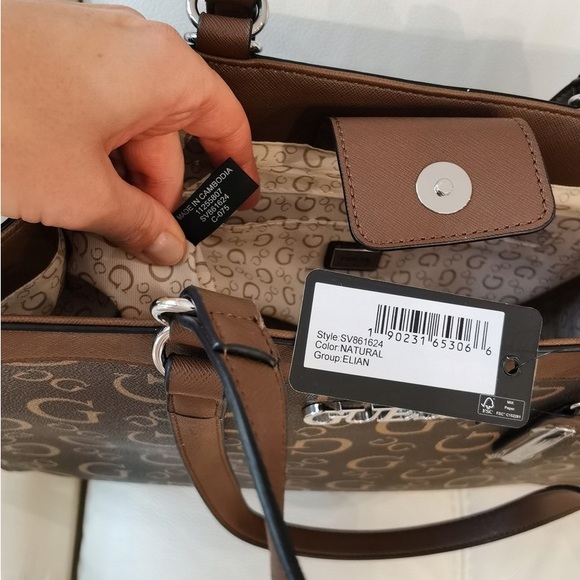 GUEES Elian Tote Bag. - Picture 6 of 6